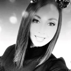 Meet your Posher, Cynthia